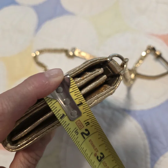 Michael Kors Gold Quilted Women's Bag - Picture 3 of 9